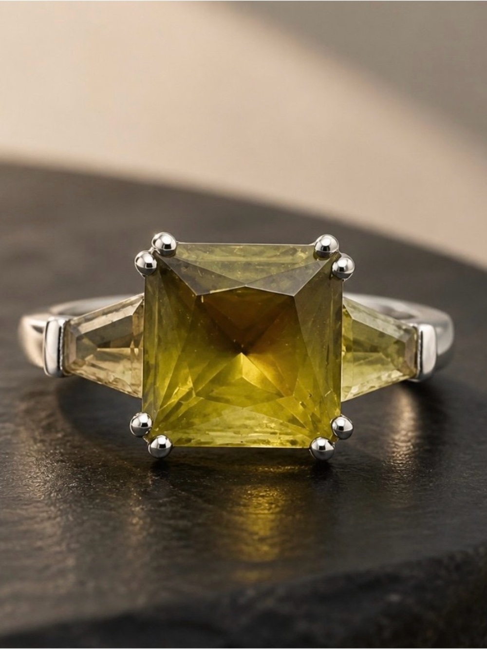 Size 10 Citrine Green Square-Cut Gemstone Three-Stone 925 Sterling Silver Ring